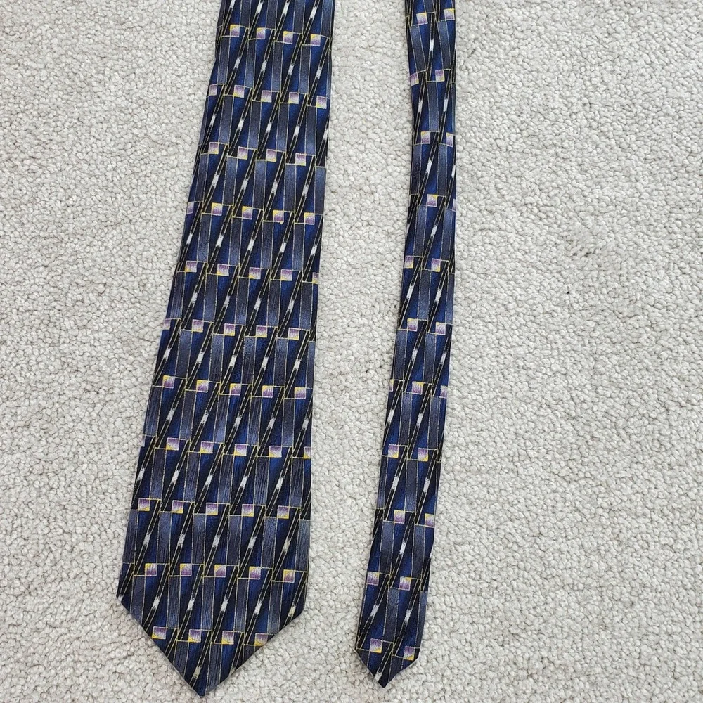 Oscar de la Renta Mens Silk‎ Tie Blue Geometric Pattern Work Office Career
